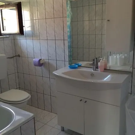 By The Sea Kanica, - 12847 公寓